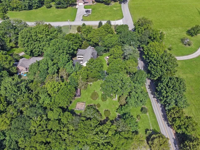 $699,000 | 2500 Country Club Lane, Columbia, TN 38401