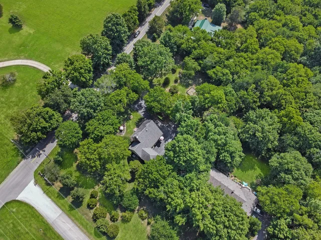 $699,000 | 2500 Country Club Lane, Columbia, TN 38401