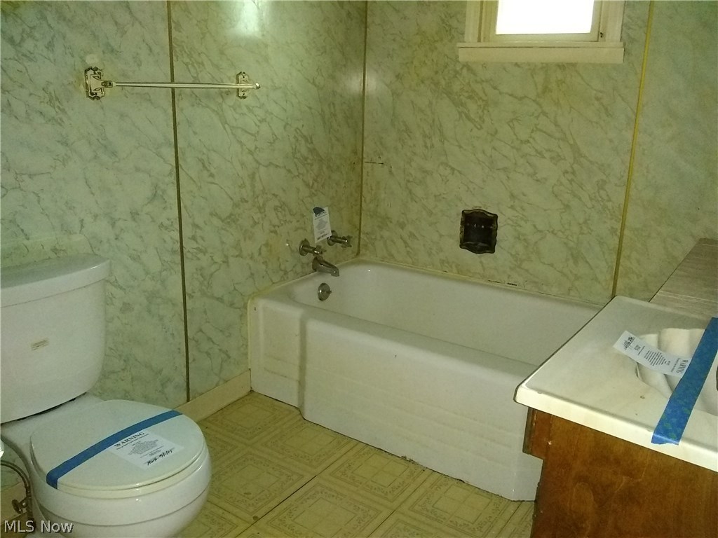 224 Ripley Avenue Akron, OH 44312 - Photo 10 of 13 Bathroom