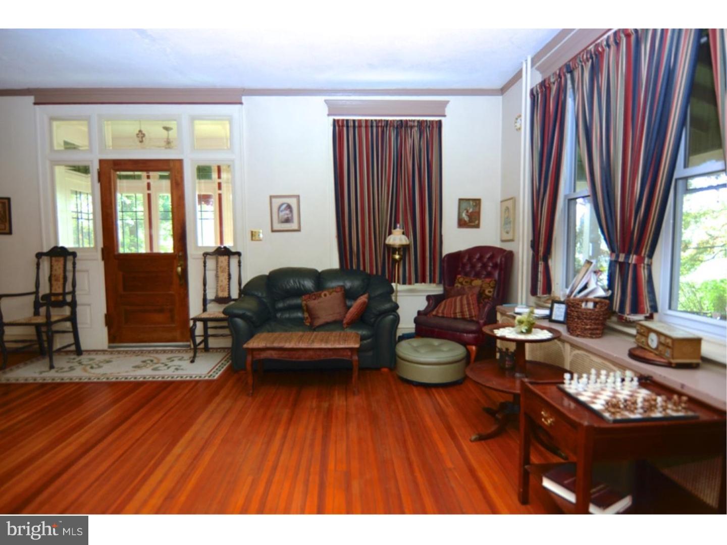 210 Friedensburg Road Reading, PA 19606 - Photo 17 of 24 Living Room