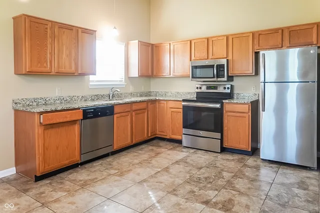 $1,685 | 2245 Valley Creek E Lane, Indianapolis, IN 46229