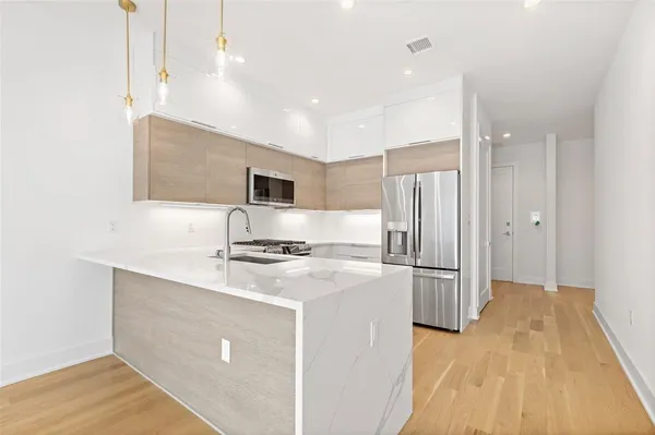 $2,900 | 6025 Boulevard East, Unit 306, West New York, NJ 07093