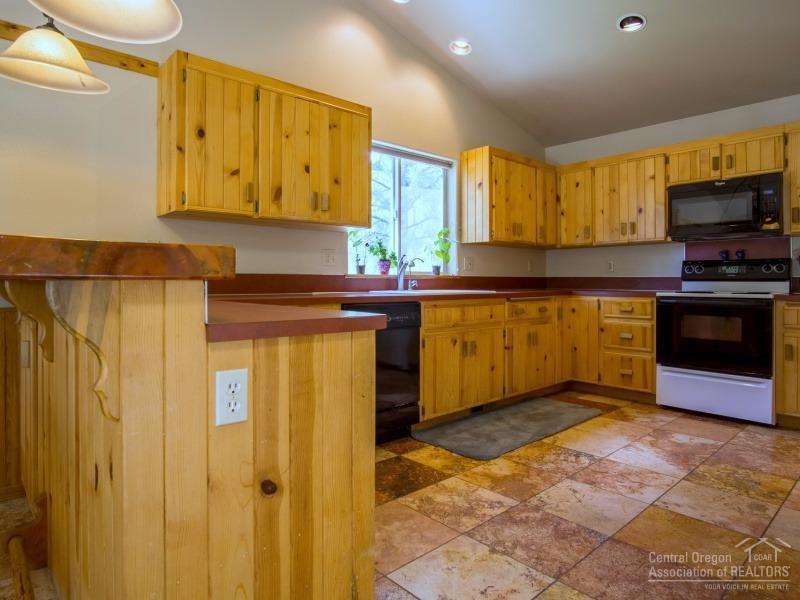 17091 Sacramento Road Bend, OR 97707 - Photo 7 of 20 Additional Photo