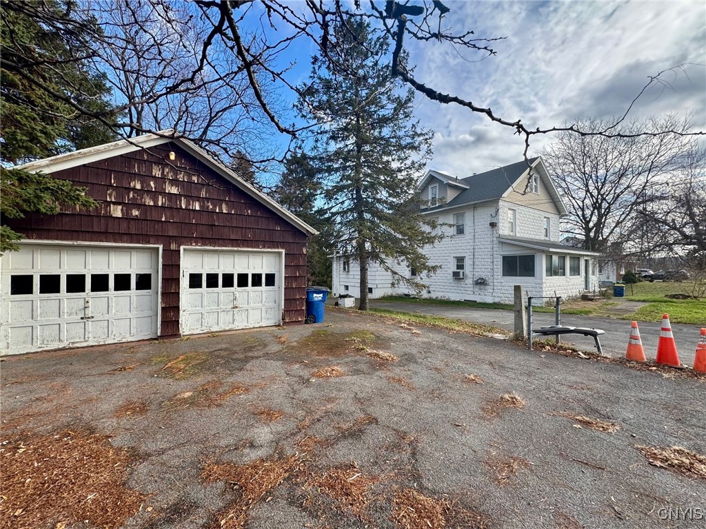 405 Horan Road Camillus, NY 13209 - Photo 2 of 9
