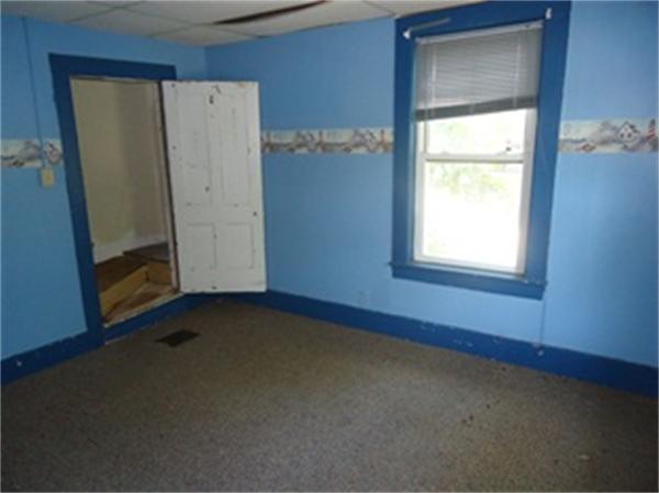 22 Mcknight Street Springfield, MA 01109 - Photo 8 of 10 Gallery Image 8
