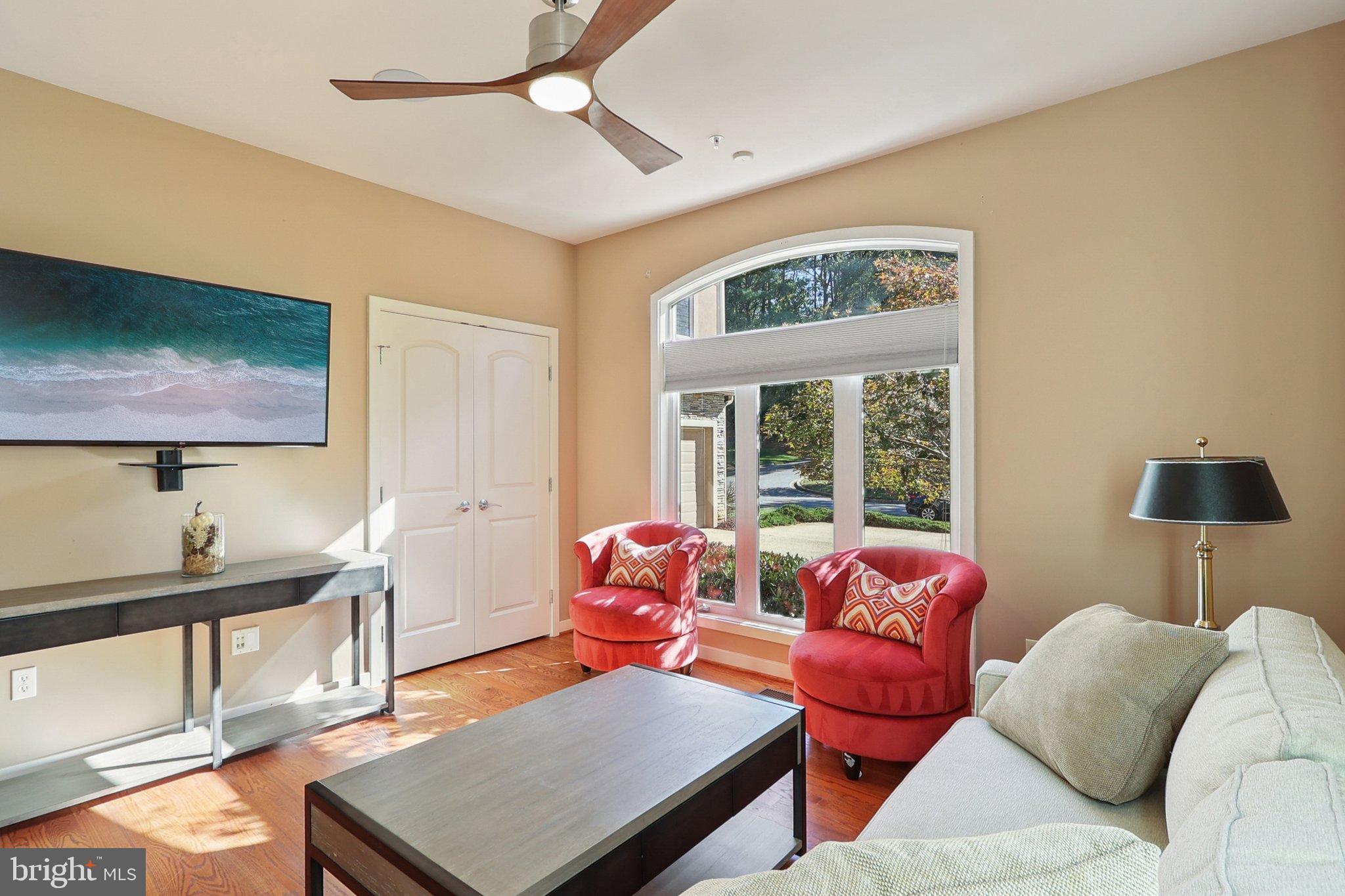 3211 Courtside Road Bowie, MD 20721 - Photo 29 of 108 Bright and inviting living space with charm.
