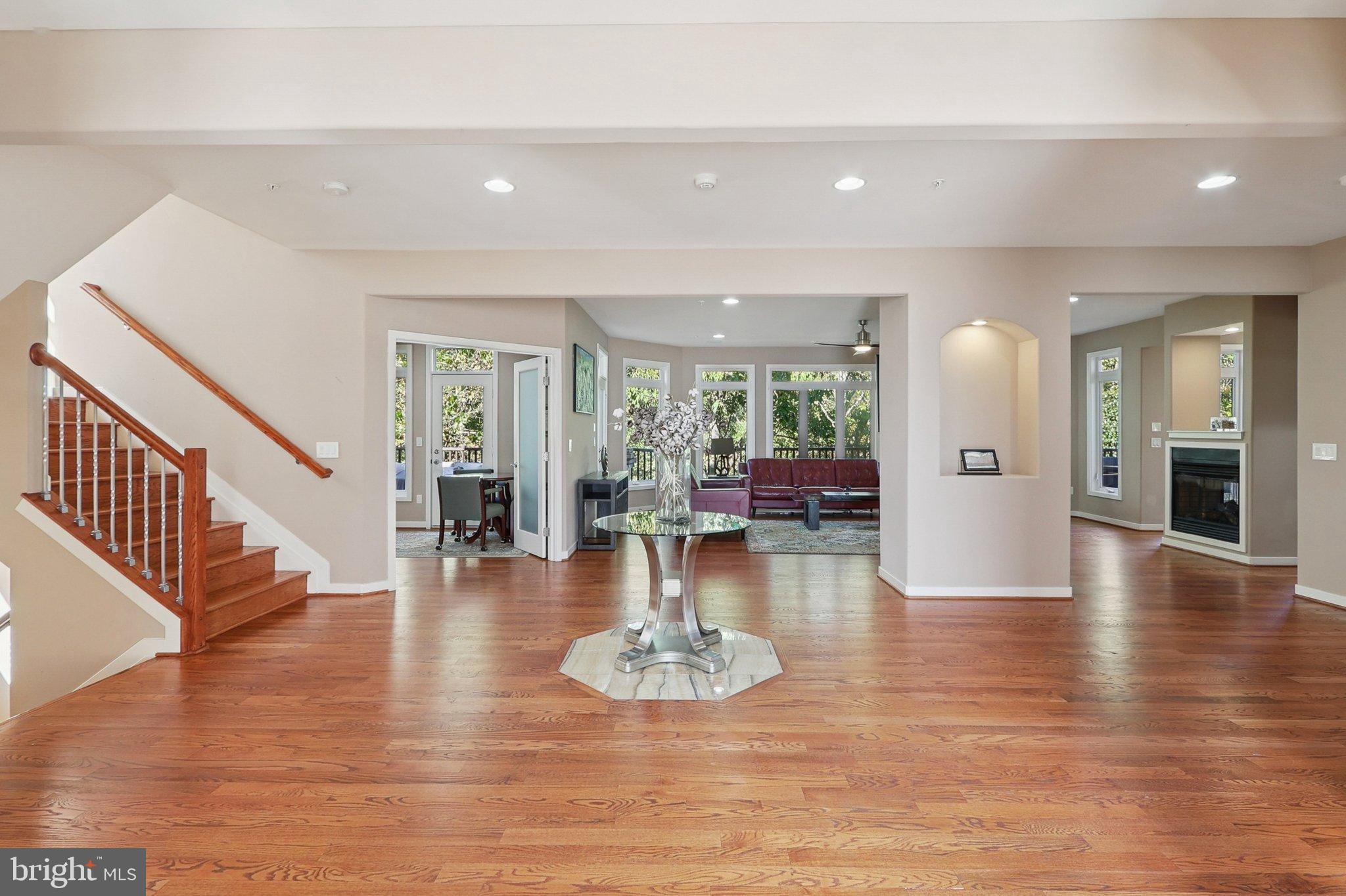 3211 Courtside Road Bowie, MD 20721 - Photo 5 of 108 Spacious entryway with elegant design.