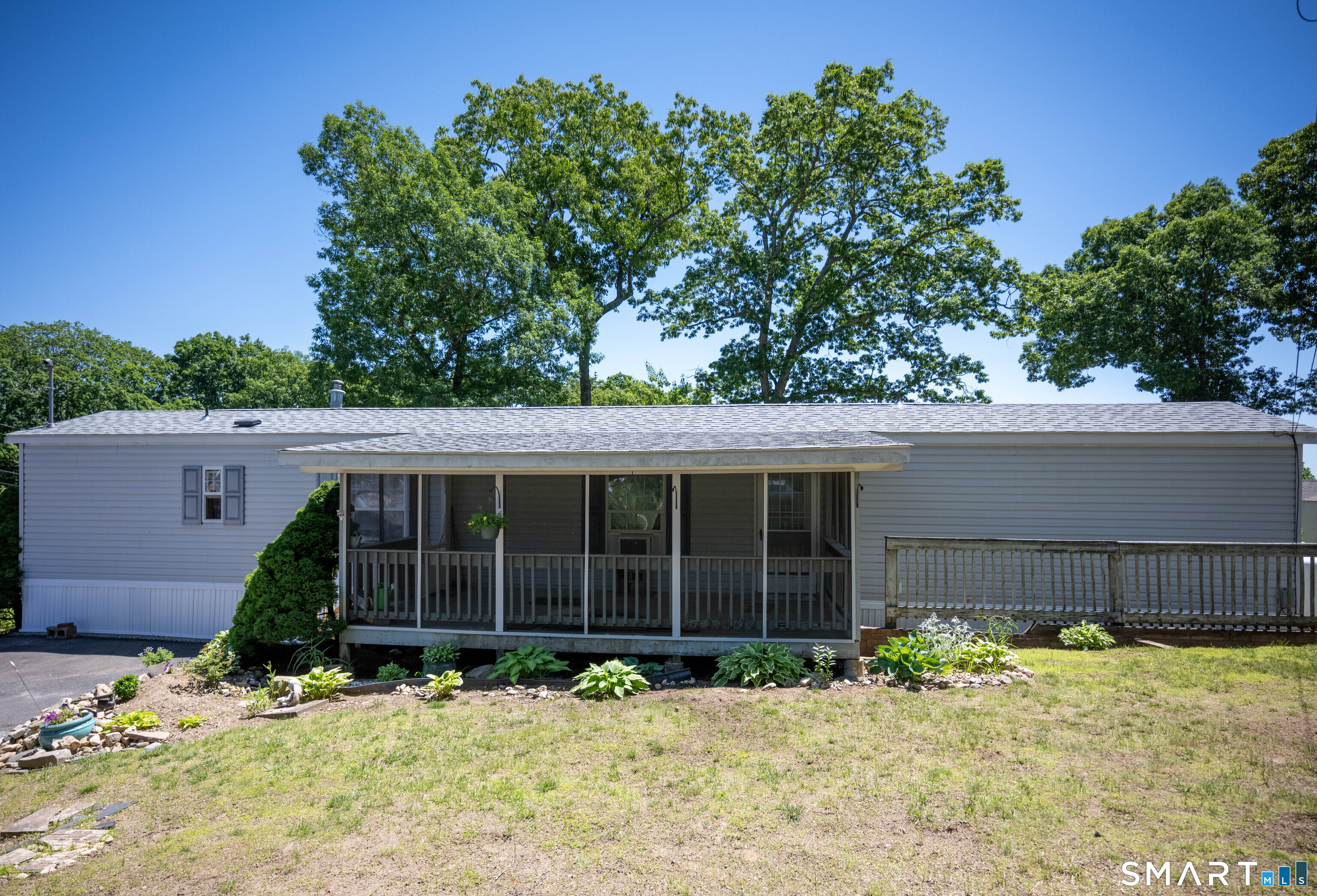 55 Mountainview Road East Hampton, CT 06424 - Photo 3 of 24