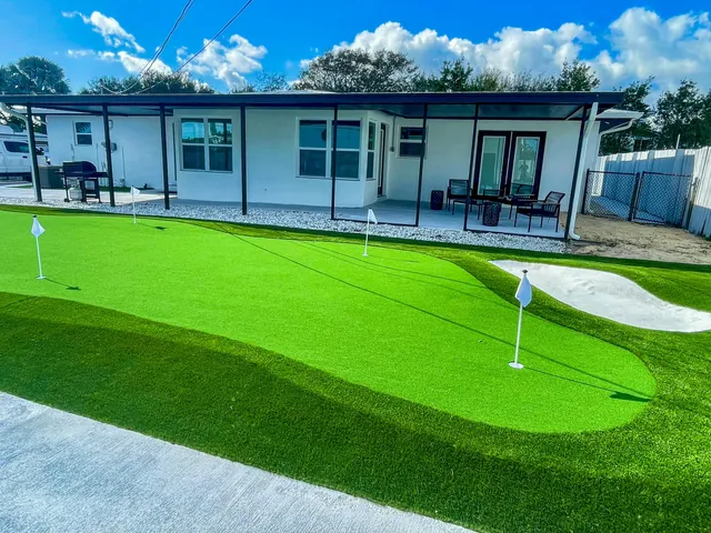 $4,800 | 12994 Southeast Papaya Street, Hobe Sound, FL 33455