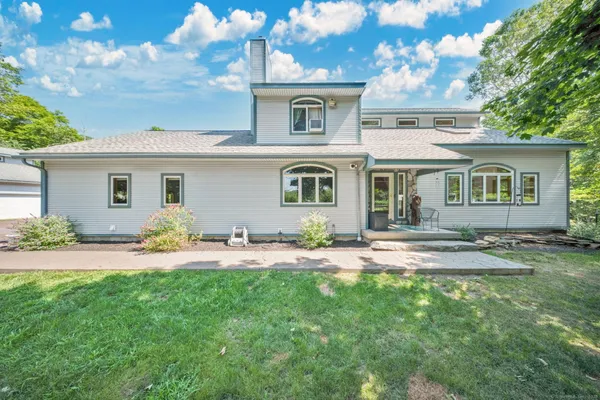 $699,000 | 49 South Main Street, Marlborough, CT 06447