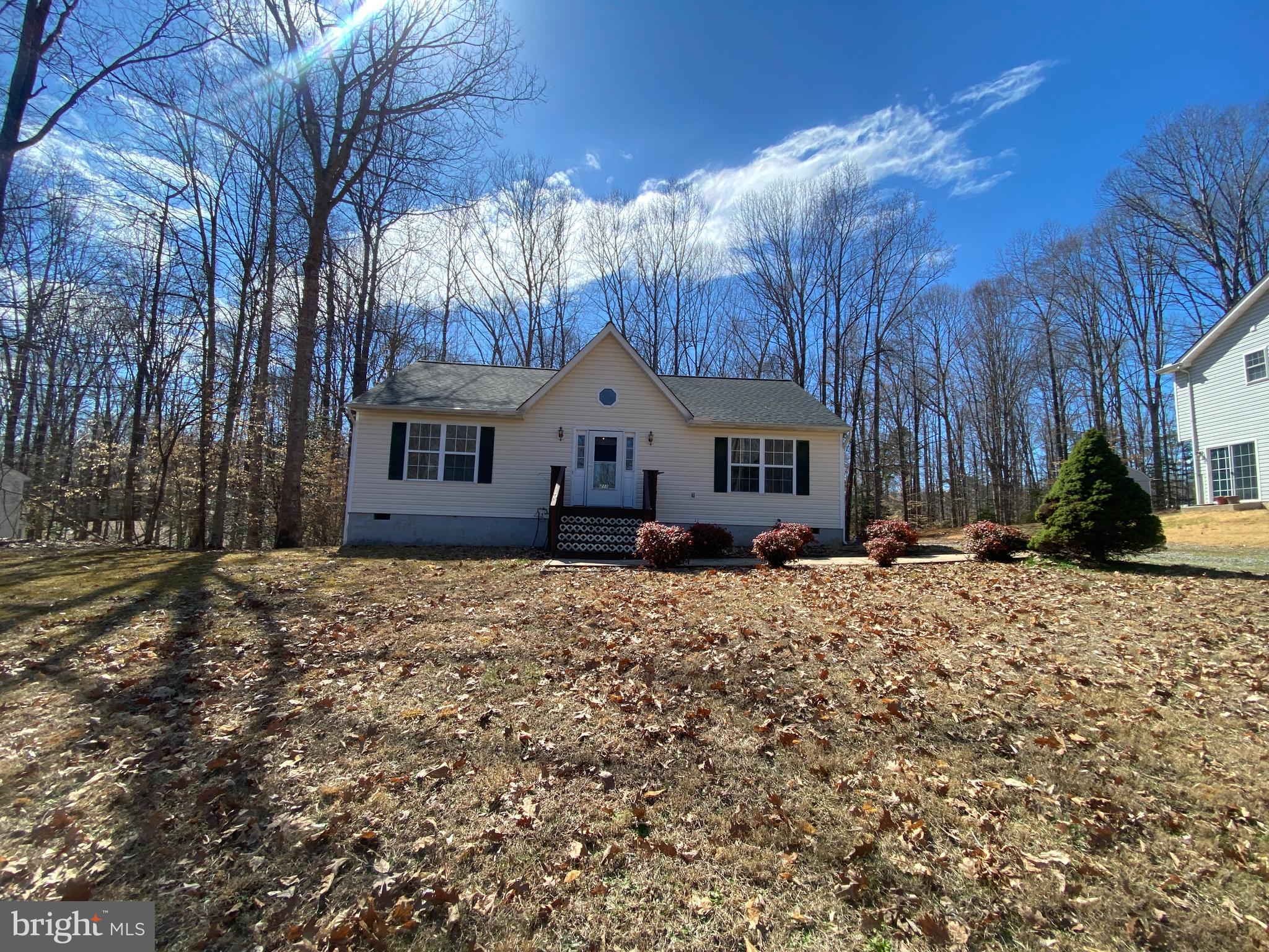 211 Cedar Ridge Drive Ruther Glen, VA 22546 - Photo 2 of 29