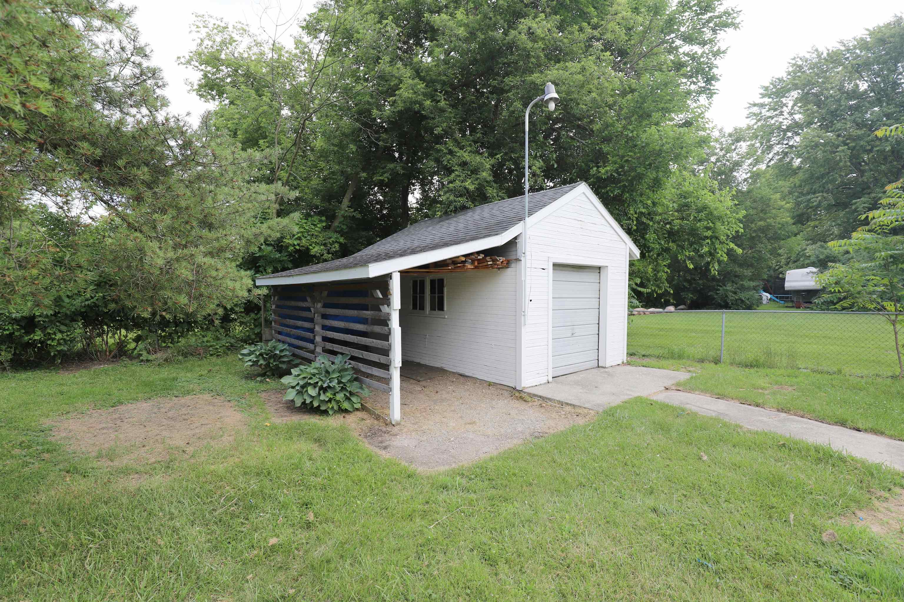 1409 Coutant Street Flushing, MI 48433 - Photo 23 of 26