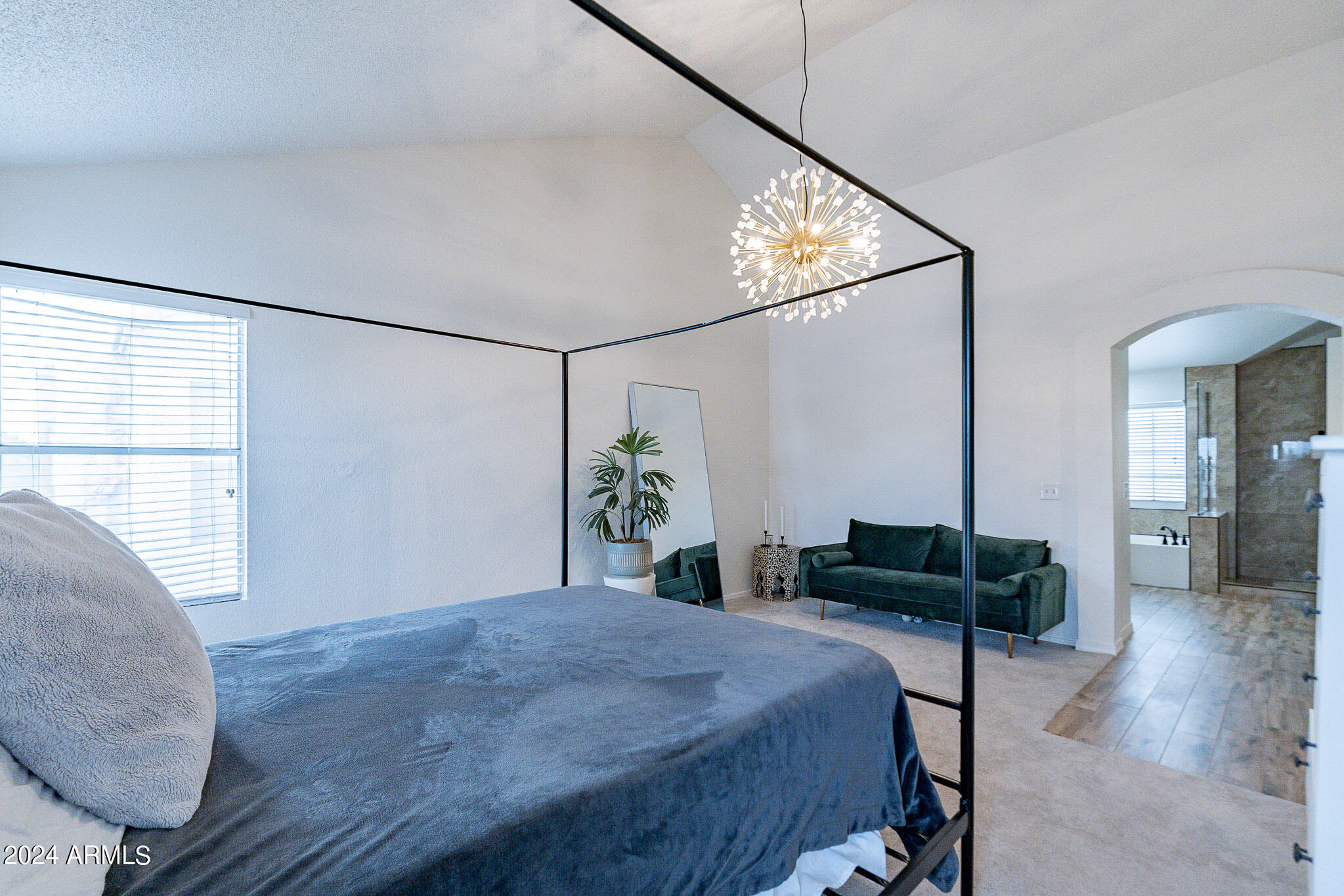 818 West Devon Drive Gilbert, AZ 85233 - Photo 22 of 37 31-web-or-mls-Devon-31