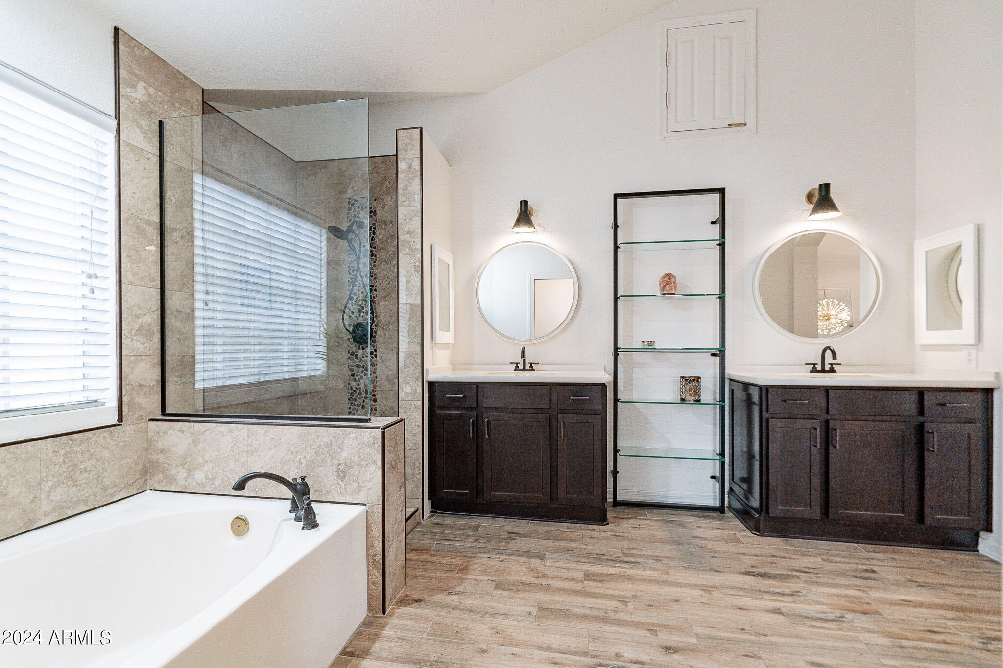 818 West Devon Drive Gilbert, AZ 85233 - Photo 24 of 37 35-web-or-mls-Devon-35