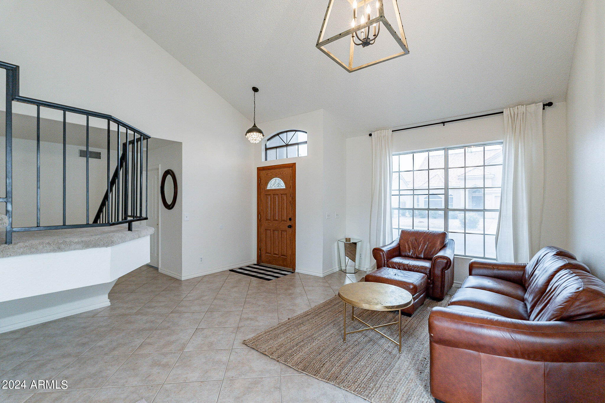 818 West Devon Drive Gilbert, AZ 85233 - Photo 3 of 37 19-web-or-mls-Devon-19