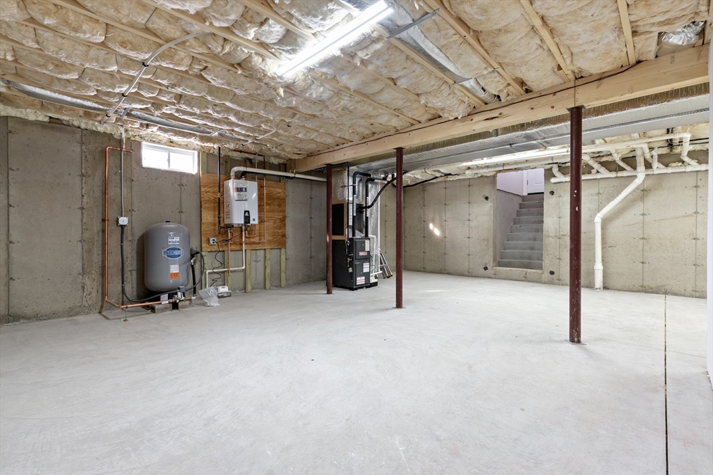 12 Lands-End Road Tyngsborough, MA 01879 - Photo 37 of 41