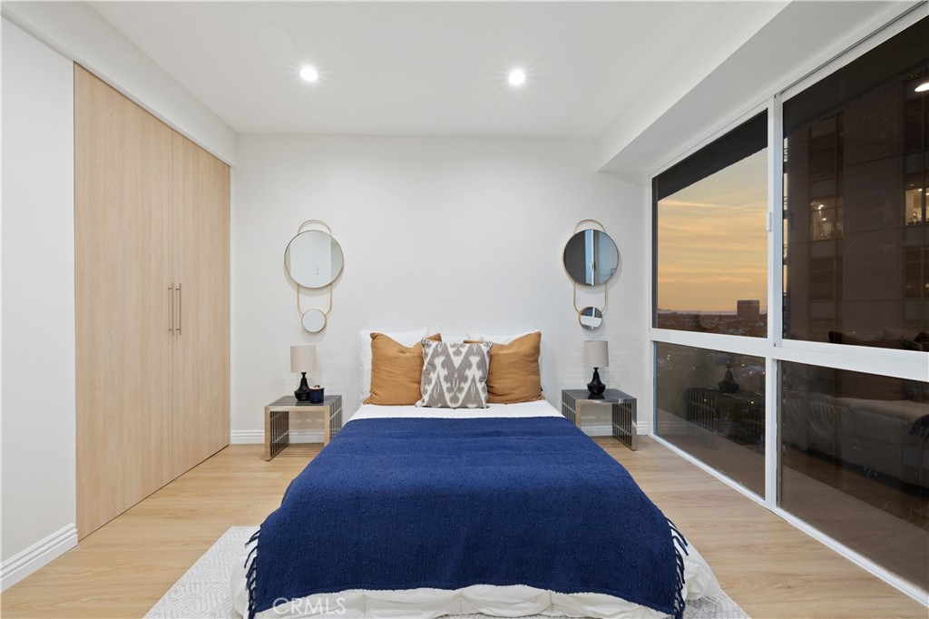 10750 Wilshire Boulevard, Unit 901 Los Angeles, CA 90024 - Photo 13 of 28