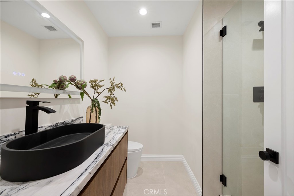 10750 Wilshire Boulevard, Unit 901 Los Angeles, CA 90024 - Photo 15 of 28