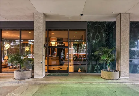 $1,999,000 | 10750 Wilshire Boulevard, Unit 901, Los Angeles, CA 90024