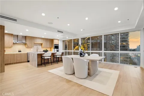 $1,999,000 | 10750 Wilshire Boulevard, Unit 901, Los Angeles, CA 90024