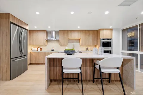 $1,999,000 | 10750 Wilshire Boulevard, Unit 901, Los Angeles, CA 90024
