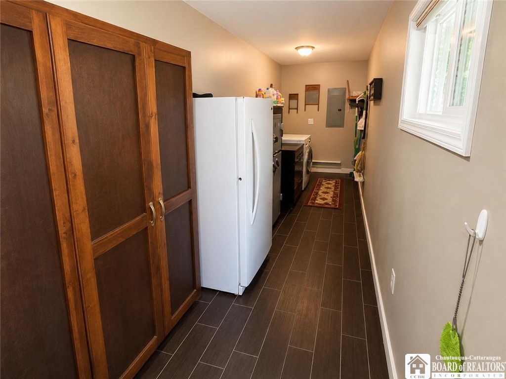 1633 Lakeview Road Lake View, NY 14085 - Photo 17 of 24