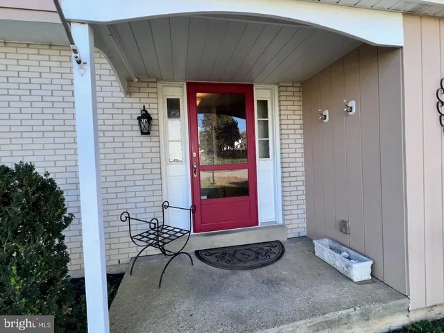 $2,500 | 918 Rockwell Road, Wilmington, DE 19810