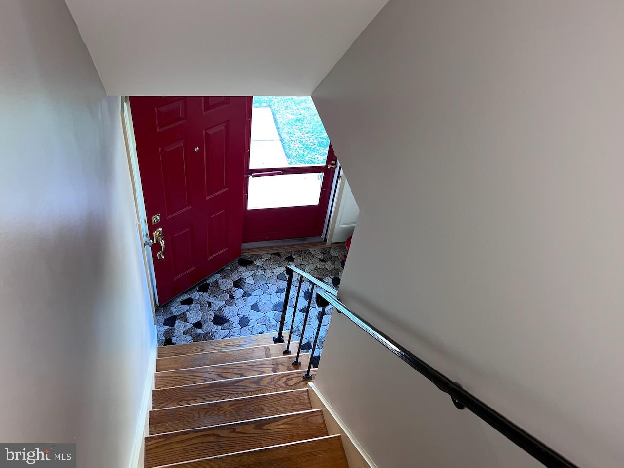 918 Rockwell Road Wilmington, DE 19810 - Photo 32 of 80 a view of entryway