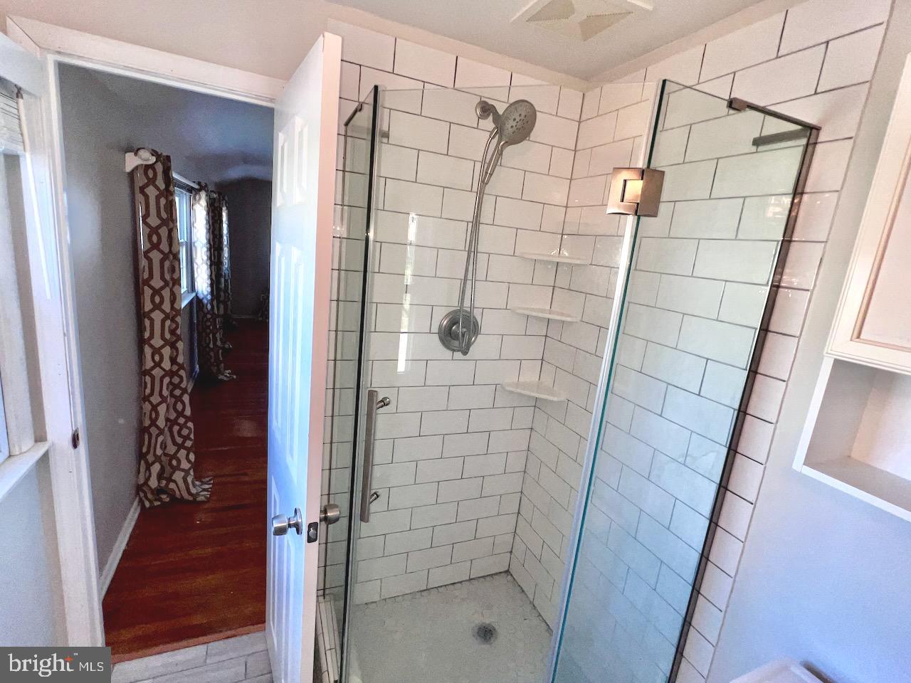 918 Rockwell Road Wilmington, DE 19810 - Photo 39 of 80 a bathroom with a shower