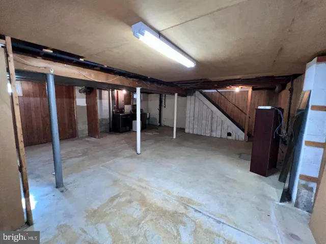 $2,500 | 918 Rockwell Road, Wilmington, DE 19810