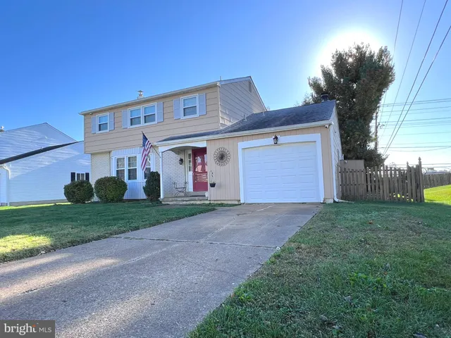 $2,500 | 918 Rockwell Road, Wilmington, DE 19810