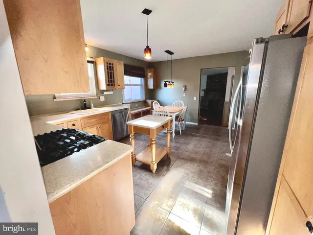 $2,500 | 918 Rockwell Road, Wilmington, DE 19810