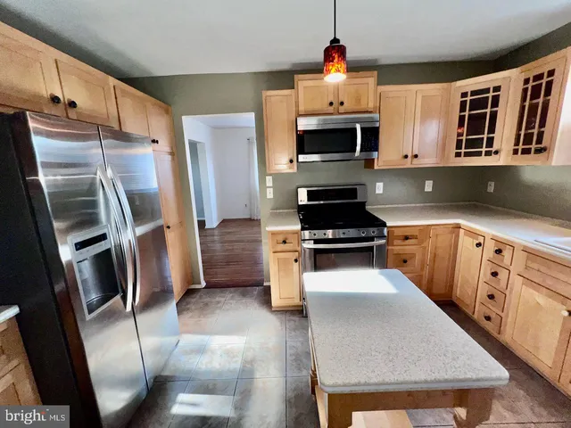 $2,500 | 918 Rockwell Road, Wilmington, DE 19810