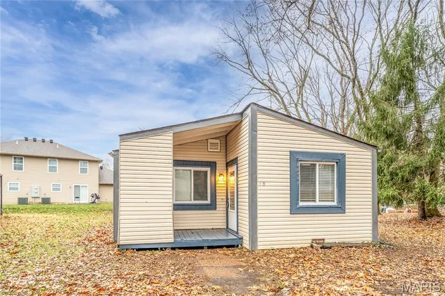 $99,900 | 10 Wintergreen Drive, Glen Carbon, IL 62034