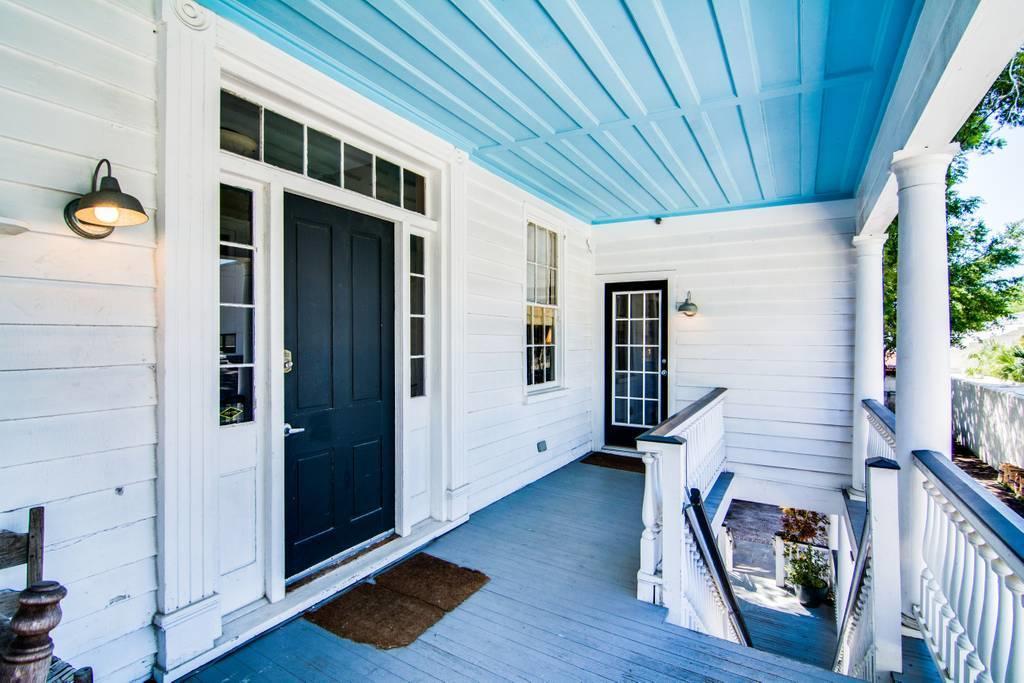 101 Spring Street Charleston, SC 29403 - Photo 2 of 15 101 Spring Exterior2