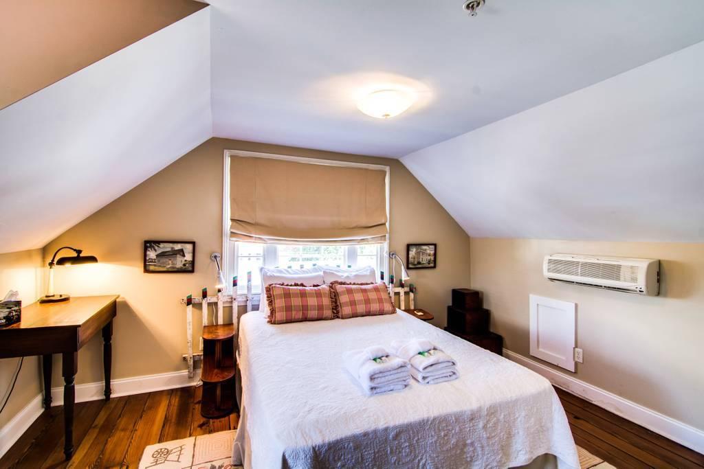 101 Spring Street Charleston, SC 29403 - Photo 12 of 15 101-3