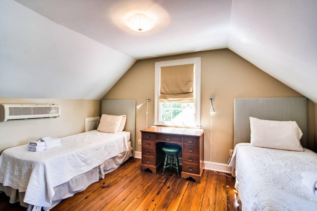 101 Spring Street Charleston, SC 29403 - Photo 13 of 15 101-2