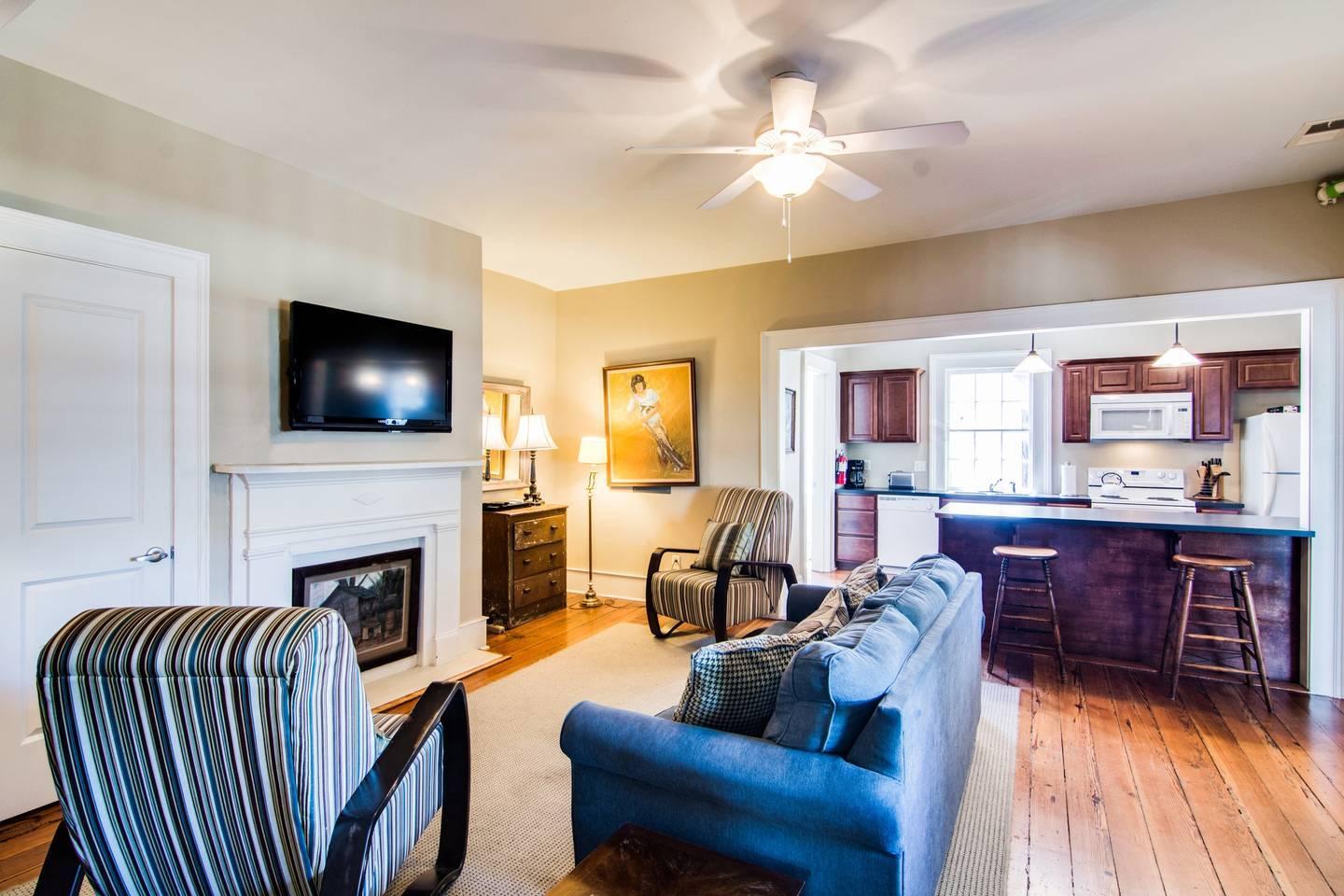 101 Spring Street Charleston, SC 29403 - Photo 9 of 15 101-11