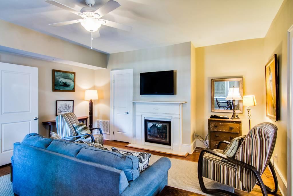 101 Spring Street Charleston, SC 29403 - Photo 10 of 15 101-9