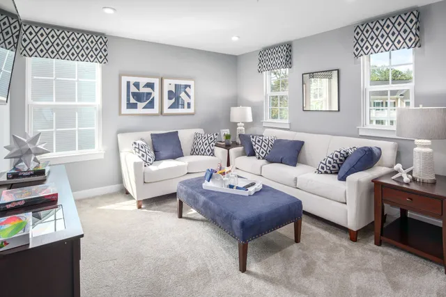 $469,990 | 3010 Thoroughbred Way, White House, TN 37188