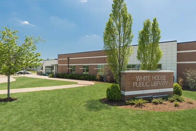 $469,990 | 3010 Thoroughbred Way, White House, TN 37188