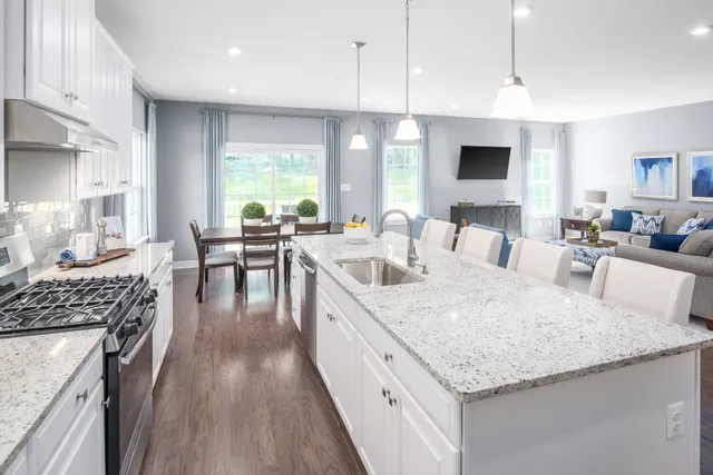 $469,990 | 3010 Thoroughbred Way, White House, TN 37188