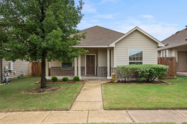 $2,250 | 604 Palmilla Street, Leander, TX 78641