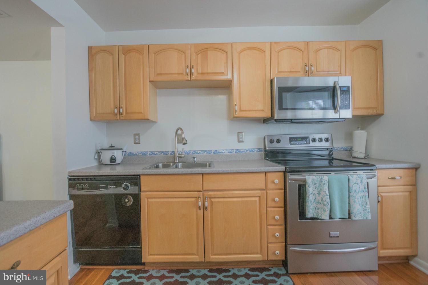 23 Timber Rock Road Gaithersburg, MD 20878 - Photo 18 of 30 Kitchen