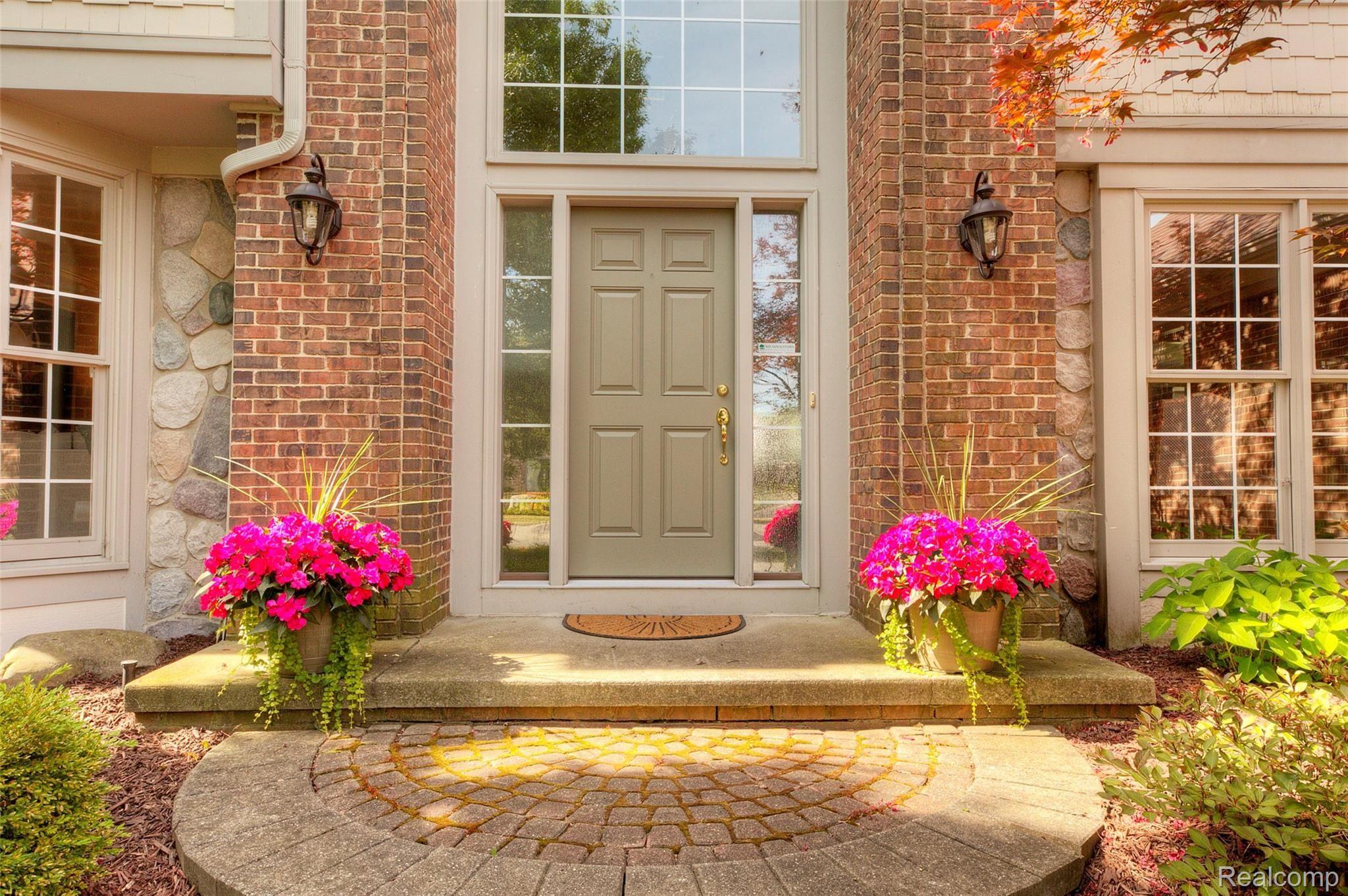 3 Porch.jpg