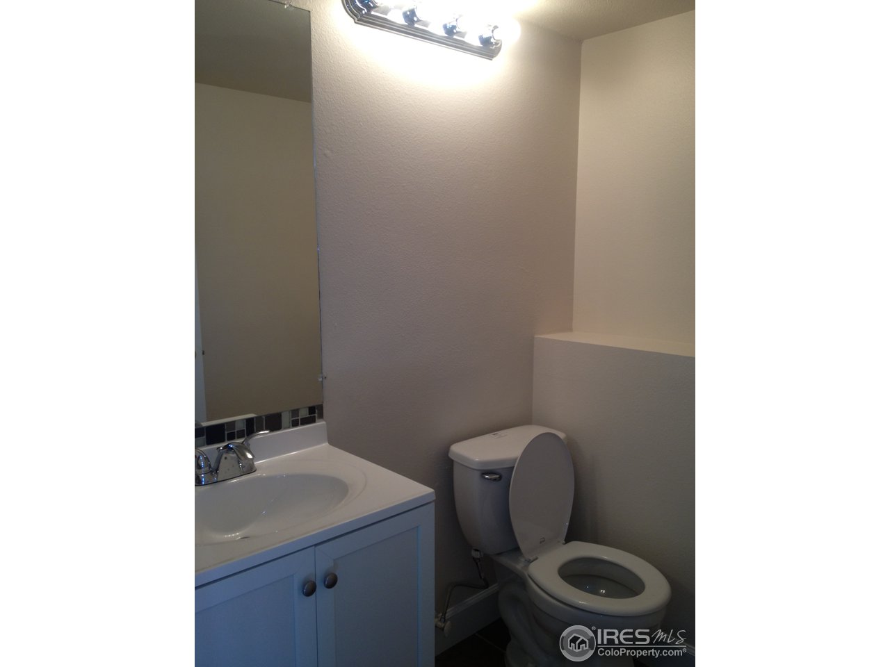 1/2 bath lower level