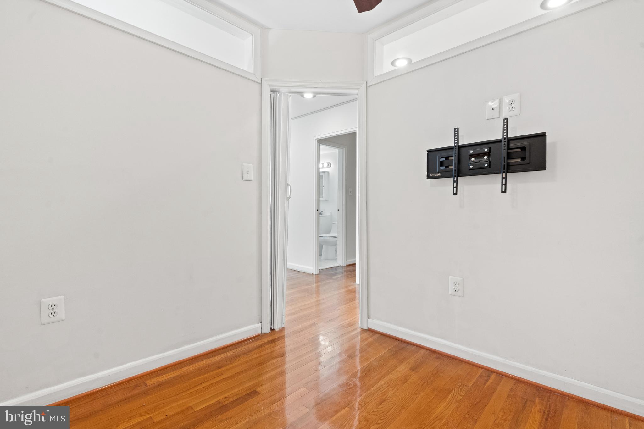 1200 South Arlington Ridge Road, Unit 517 Arlington, VA 22202 - Photo 14 of 20