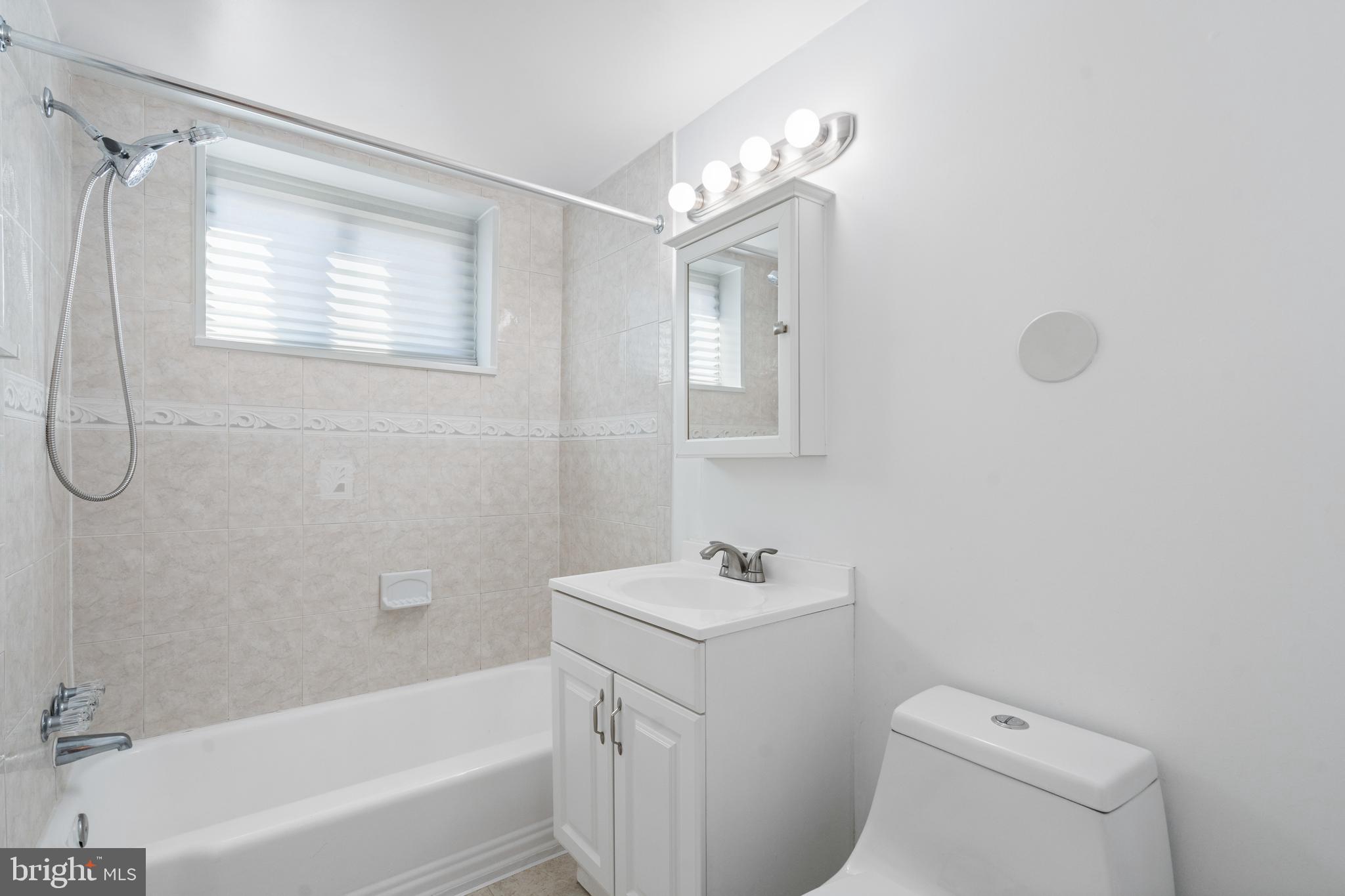 1200 South Arlington Ridge Road, Unit 517 Arlington, VA 22202 - Photo 16 of 20