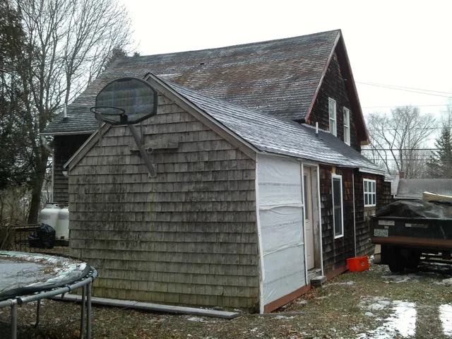 $299,500 | 104 Beechwood Street, Thomaston, ME 04861