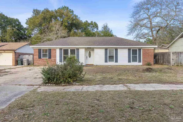 front view of house with a yard